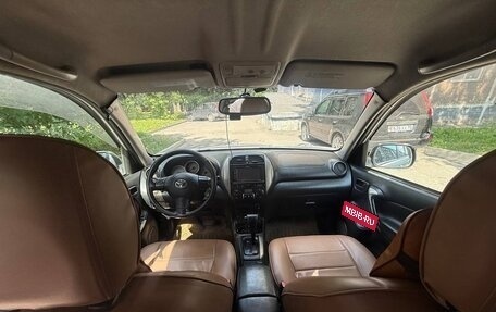 Toyota RAV4, 2004 год, 1 215 000 рублей, 13 фотография