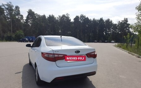 KIA Rio III рестайлинг, 2013 год, 750 000 рублей, 2 фотография