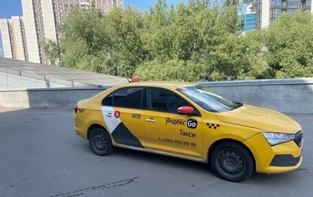 Skoda Rapid II, 2021 год, 850 000 рублей, 2 фотография