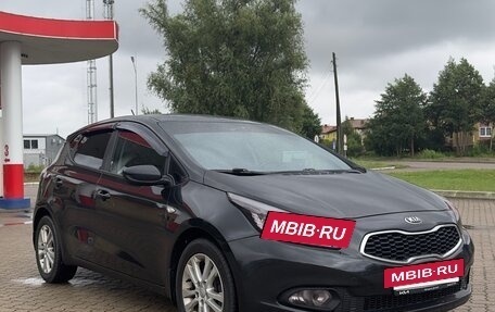 KIA cee'd III, 2015 год, 999 999 рублей, 2 фотография