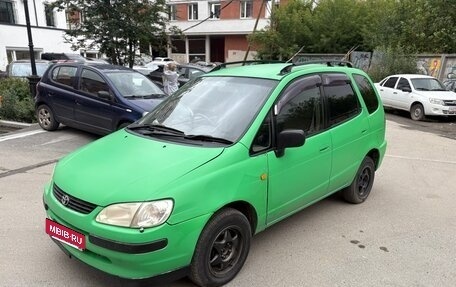 Toyota Corolla Spacio II, 1999 год, 360 000 рублей, 2 фотография