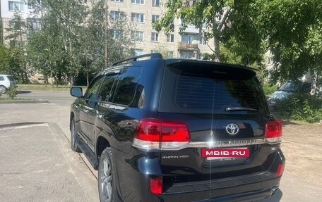 Toyota Land Cruiser 200, 2016 год, 5 800 000 рублей, 4 фотография