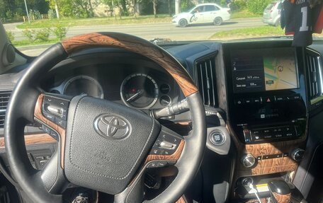 Toyota Land Cruiser 200, 2016 год, 5 800 000 рублей, 11 фотография