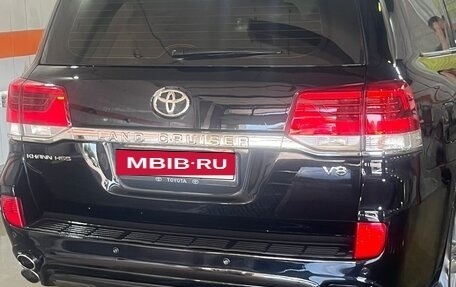 Toyota Land Cruiser 200, 2016 год, 5 800 000 рублей, 7 фотография