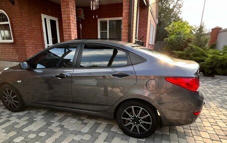Hyundai Solaris II рестайлинг, 2013 год, 1 070 000 рублей, 6 фотография