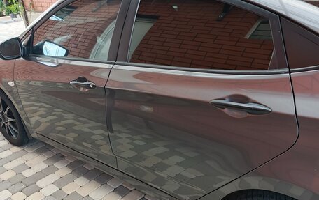 Hyundai Solaris II рестайлинг, 2013 год, 1 070 000 рублей, 28 фотография