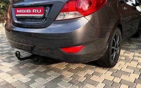 Hyundai Solaris II рестайлинг, 2013 год, 1 070 000 рублей, 26 фотография