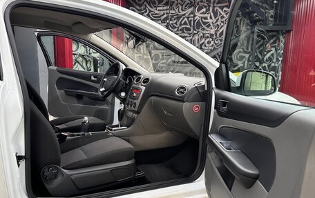 Ford Focus II рестайлинг, 2010 год, 650 000 рублей, 33 фотография