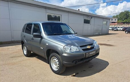 Chevrolet Niva I рестайлинг, 2016 год, 679 000 рублей, 3 фотография
