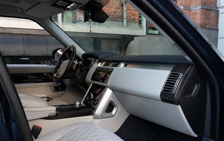 Land Rover Range Rover IV рестайлинг, 2019 год, 13 800 000 рублей, 3 фотография
