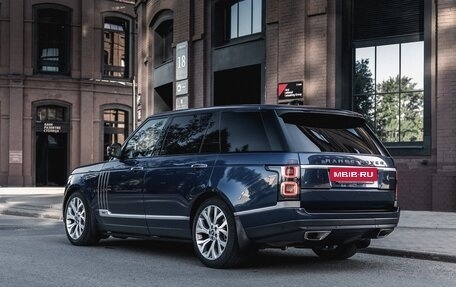 Land Rover Range Rover IV рестайлинг, 2019 год, 13 800 000 рублей, 2 фотография