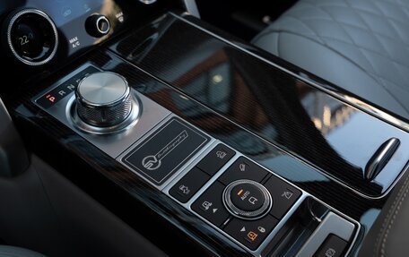 Land Rover Range Rover IV рестайлинг, 2019 год, 13 800 000 рублей, 12 фотография