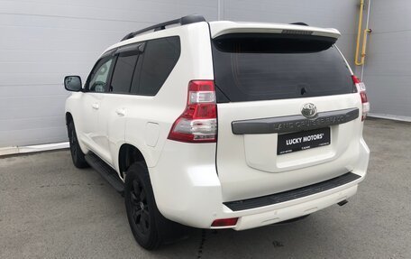 Toyota Land Cruiser Prado 150 рестайлинг 2, 2014 год, 3 479 000 рублей, 9 фотография