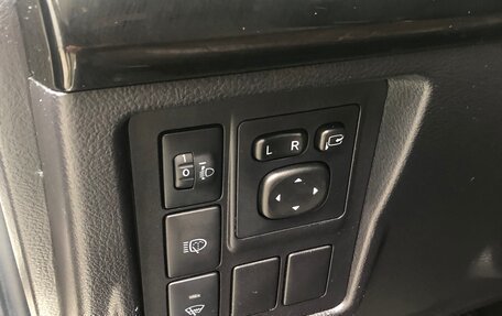 Toyota Land Cruiser Prado 150 рестайлинг 2, 2014 год, 3 479 000 рублей, 12 фотография