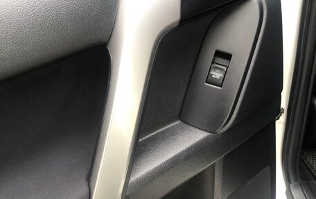 Toyota Land Cruiser Prado 150 рестайлинг 2, 2014 год, 3 479 000 рублей, 22 фотография