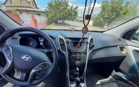 Hyundai Elantra VI рестайлинг, 2015 год, 1 700 000 рублей, 6 фотография