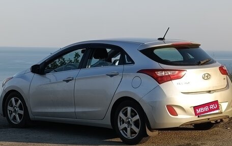 Hyundai Elantra VI рестайлинг, 2015 год, 1 700 000 рублей, 2 фотография