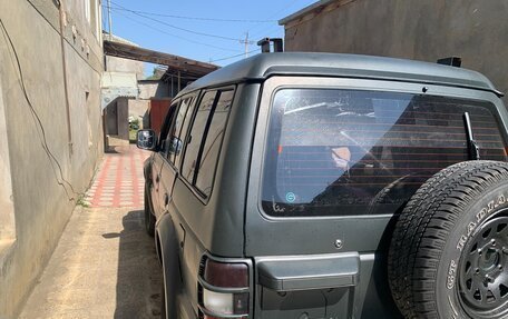 Mitsubishi Pajero III рестайлинг, 1994 год, 230 000 рублей, 2 фотография