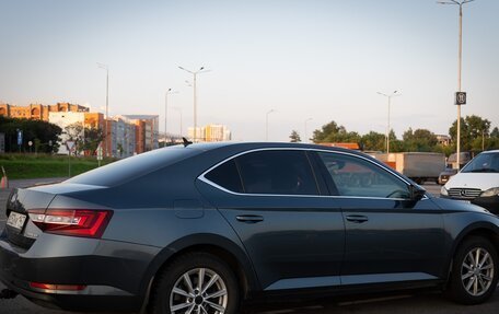 Skoda Superb III рестайлинг, 2018 год, 1 250 000 рублей, 6 фотография