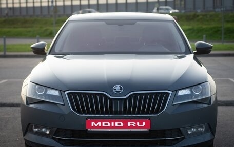 Skoda Superb III рестайлинг, 2018 год, 1 250 000 рублей, 2 фотография