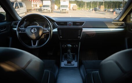 Skoda Superb III рестайлинг, 2018 год, 1 250 000 рублей, 10 фотография