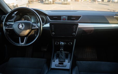 Skoda Superb III рестайлинг, 2018 год, 1 250 000 рублей, 13 фотография