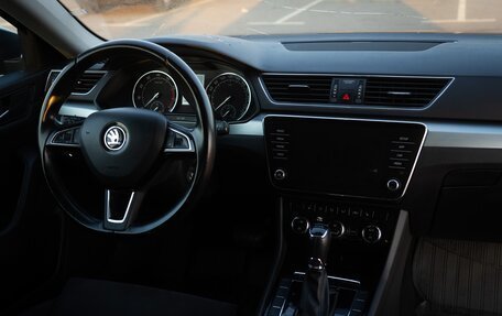 Skoda Superb III рестайлинг, 2018 год, 1 250 000 рублей, 14 фотография