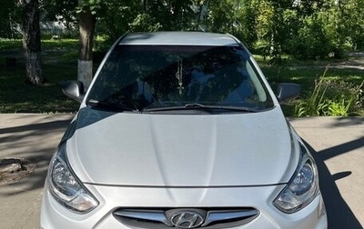 Hyundai Solaris II рестайлинг, 2014 год, 720 000 рублей, 1 фотография