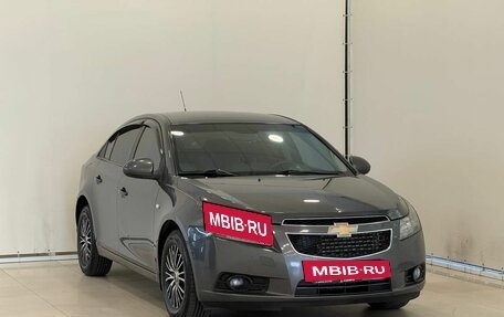 Chevrolet Cruze II, 2011 год, 895 000 рублей, 2 фотография