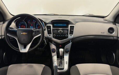 Chevrolet Cruze II, 2011 год, 895 000 рублей, 16 фотография
