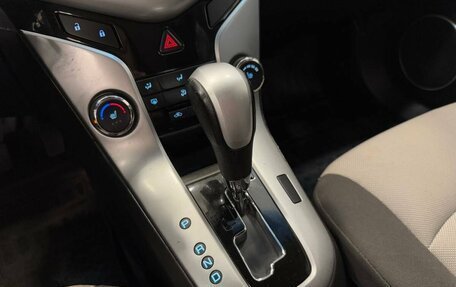 Chevrolet Cruze II, 2011 год, 895 000 рублей, 18 фотография