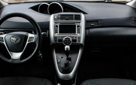 Toyota Verso I, 2012 год, 1 199 000 рублей, 5 фотография