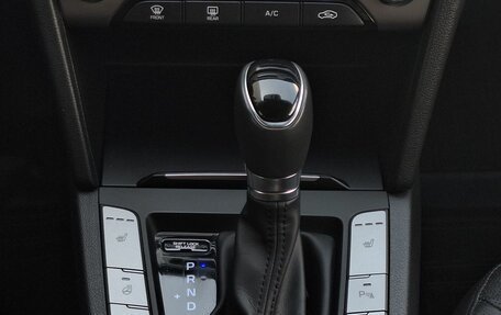 Hyundai Elantra VI рестайлинг, 2016 год, 1 390 000 рублей, 17 фотография