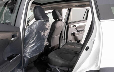 Toyota Highlander, 2025 год, 4 750 000 рублей, 24 фотография