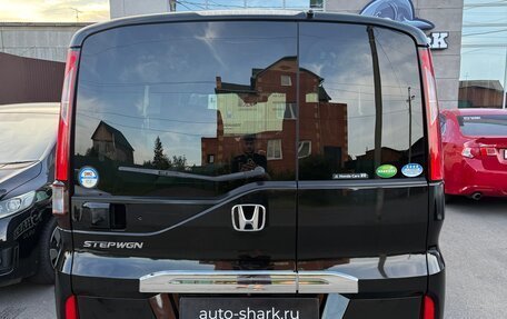 Honda Stepwgn IV, 2019 год, 1 800 000 рублей, 2 фотография
