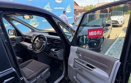 Honda Stepwgn IV, 2019 год, 1 800 000 рублей, 8 фотография