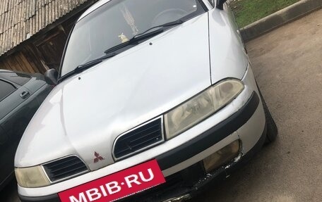 Mitsubishi Carisma I, 2000 год, 125 000 рублей, 4 фотография