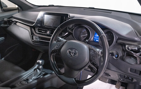 Toyota C-HR I рестайлинг, 2018 год, 2 149 000 рублей, 7 фотография