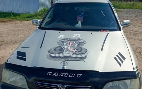 Toyota Camry, 1998 год, 380 000 рублей, 3 фотография