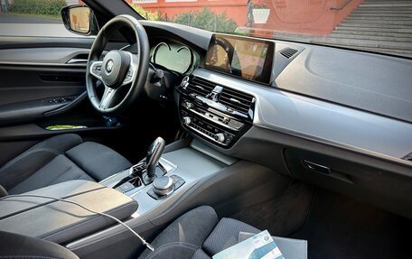 BMW 5 серия, 2017 год, 3 530 000 рублей, 13 фотография