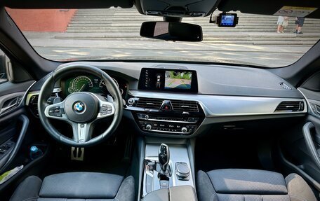 BMW 5 серия, 2017 год, 3 530 000 рублей, 14 фотография