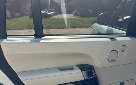 Land Rover Range Rover IV рестайлинг, 2015 год, 3 390 000 рублей, 13 фотография