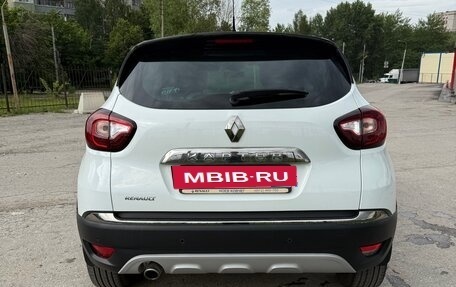 Renault Kaptur I рестайлинг, 2016 год, 1 300 000 рублей, 2 фотография