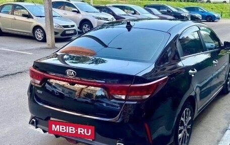 KIA Rio IV, 2021 год, 1 750 000 рублей, 3 фотография