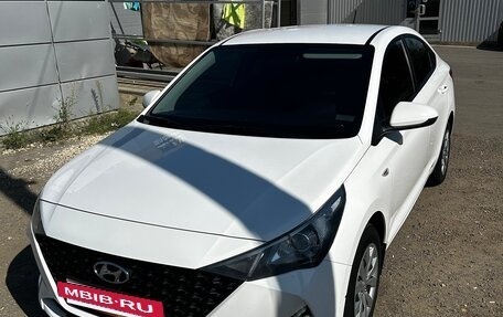 Hyundai Solaris II рестайлинг, 2021 год, 1 440 000 рублей, 5 фотография