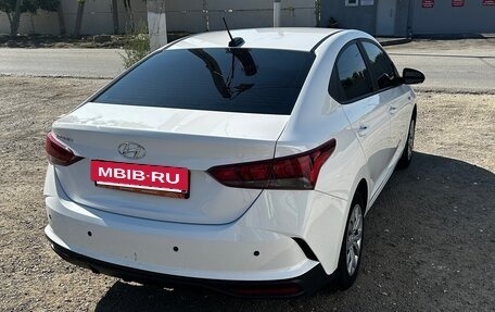 Hyundai Solaris II рестайлинг, 2021 год, 1 440 000 рублей, 3 фотография
