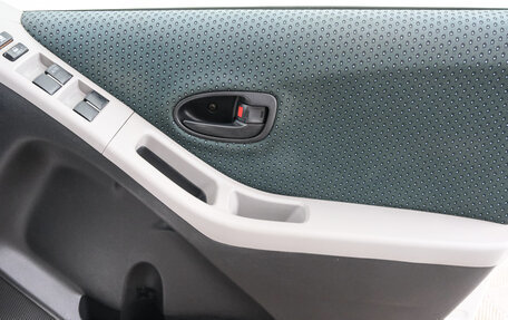 Toyota Vitz, 2005 год, 629 000 рублей, 19 фотография
