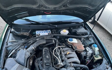 Audi A4, 1996 год, 280 000 рублей, 9 фотография
