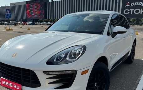 Porsche Macan I рестайлинг, 2017 год, 3 200 000 рублей, 2 фотография