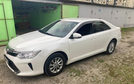 Toyota Camry, 2015 год, 2 000 000 рублей, 5 фотография